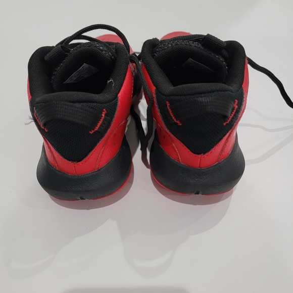 Under Armour Red and Black Sneakers Sz 13US - Picture 6 of 8